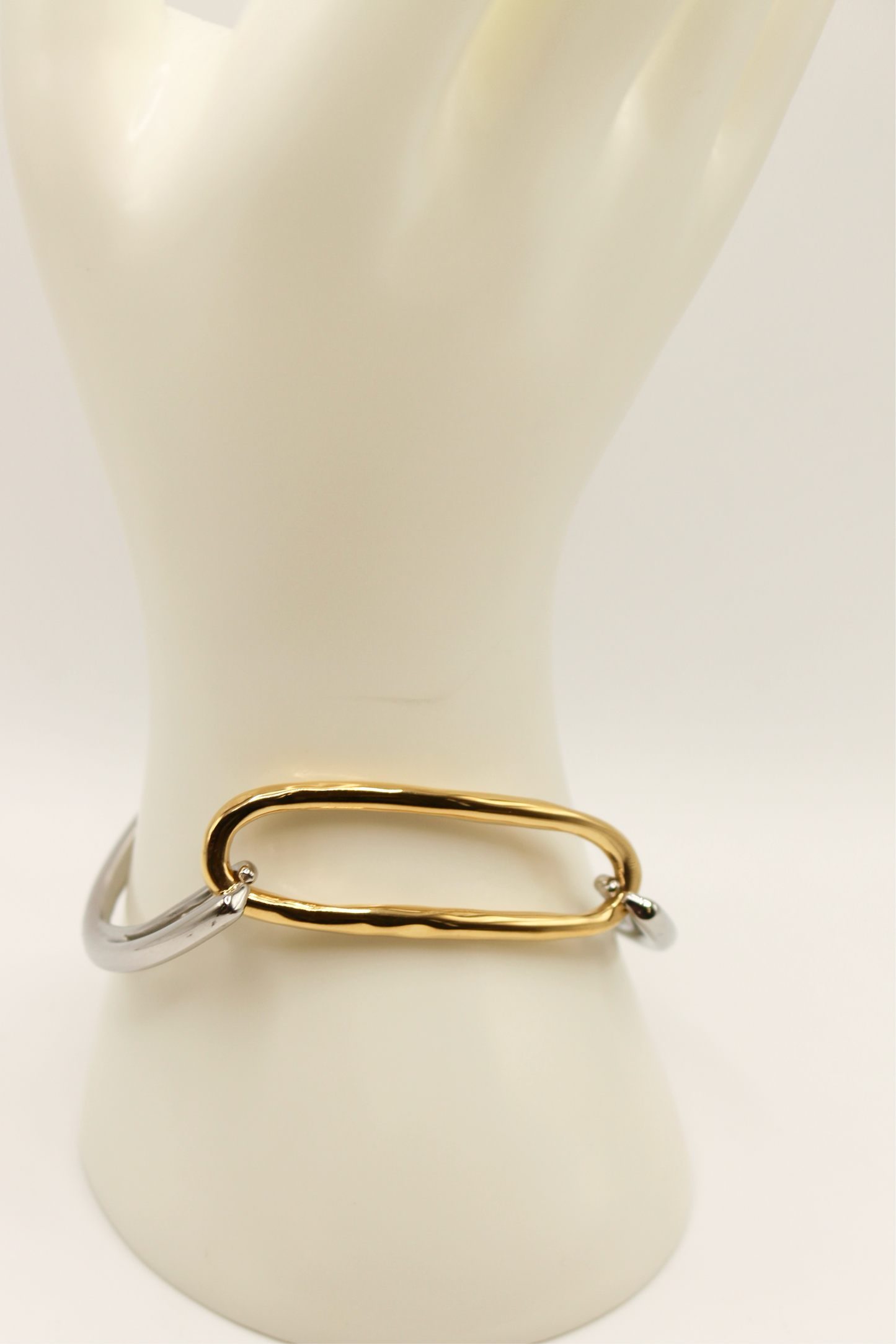 Weis Bangle