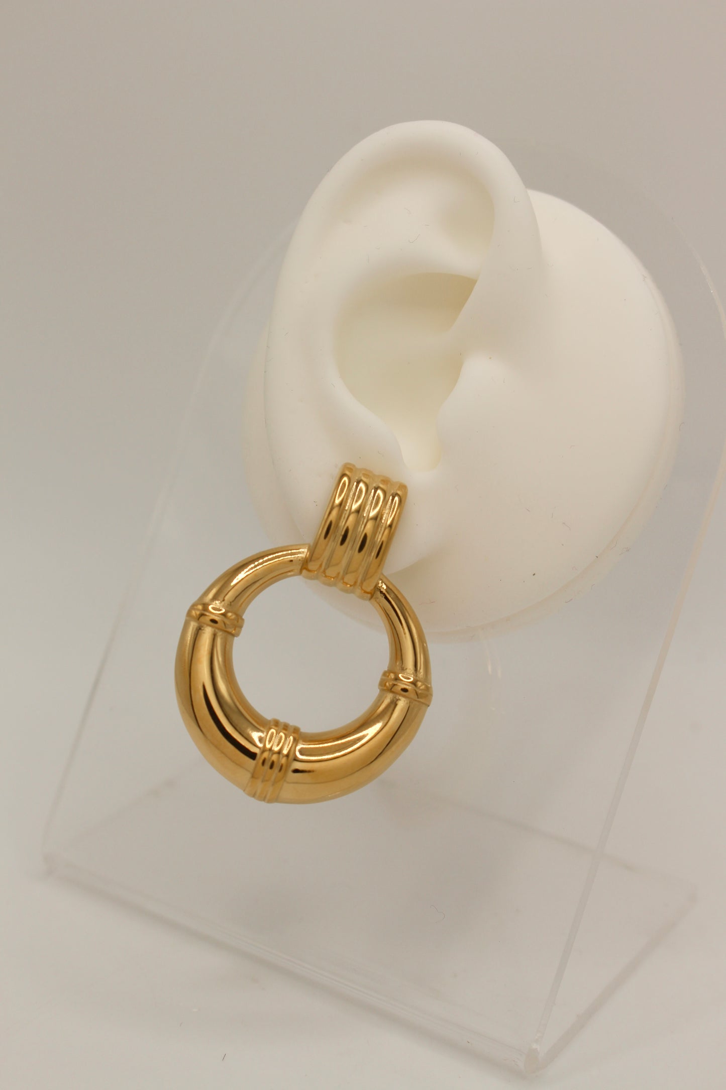 Pose Earrings