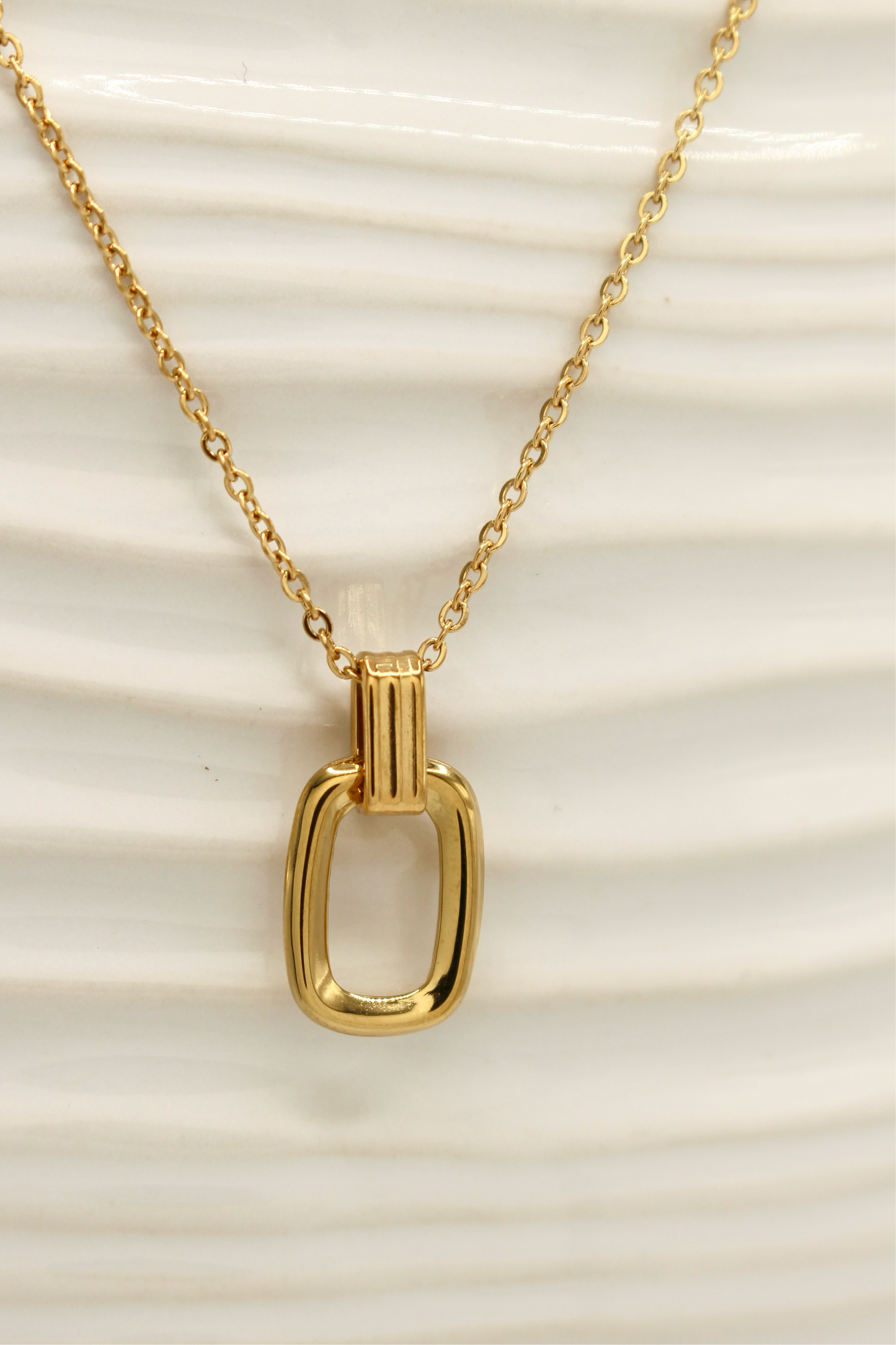 Rozlyn Necklace