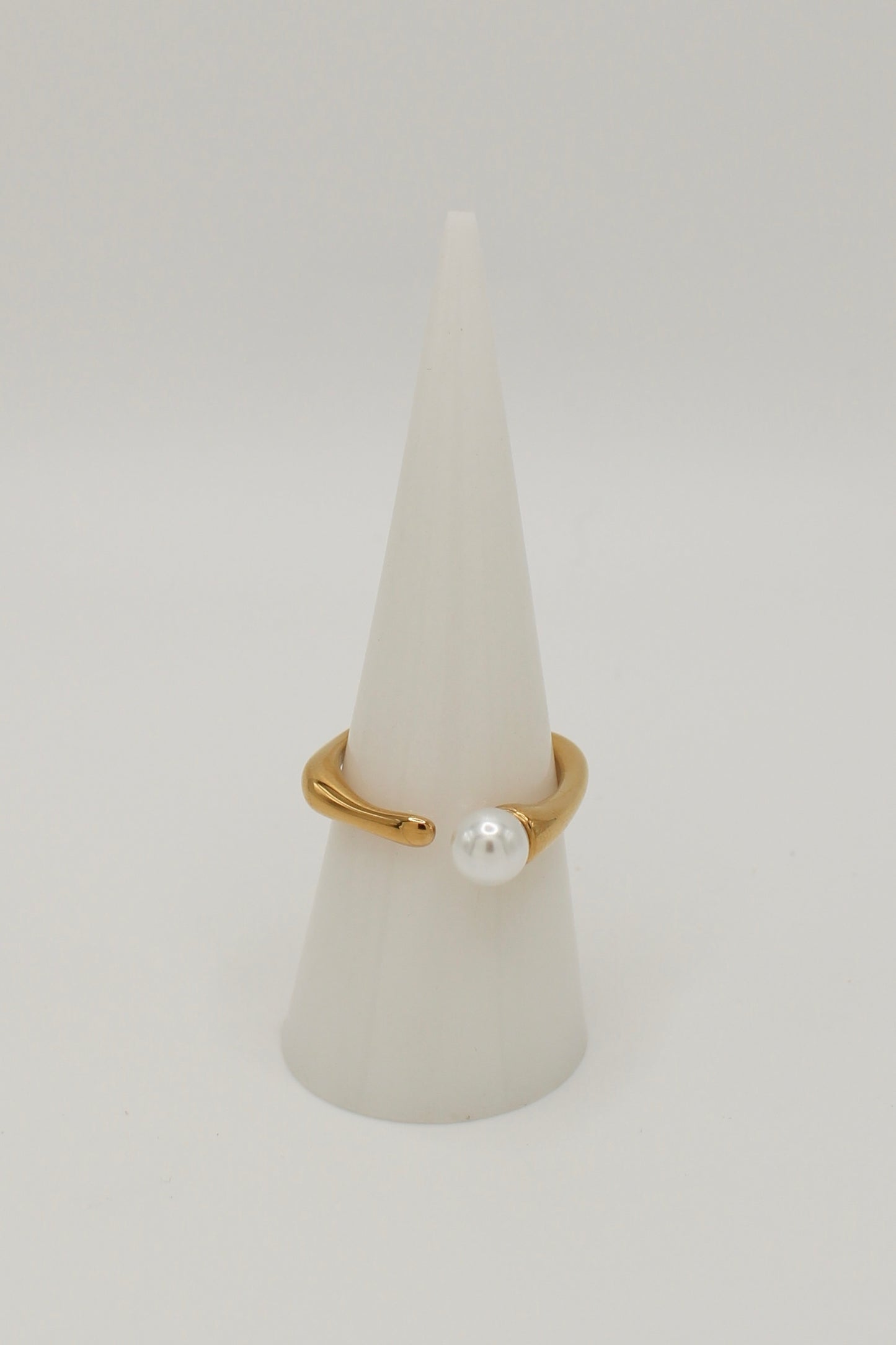 Yin Ring