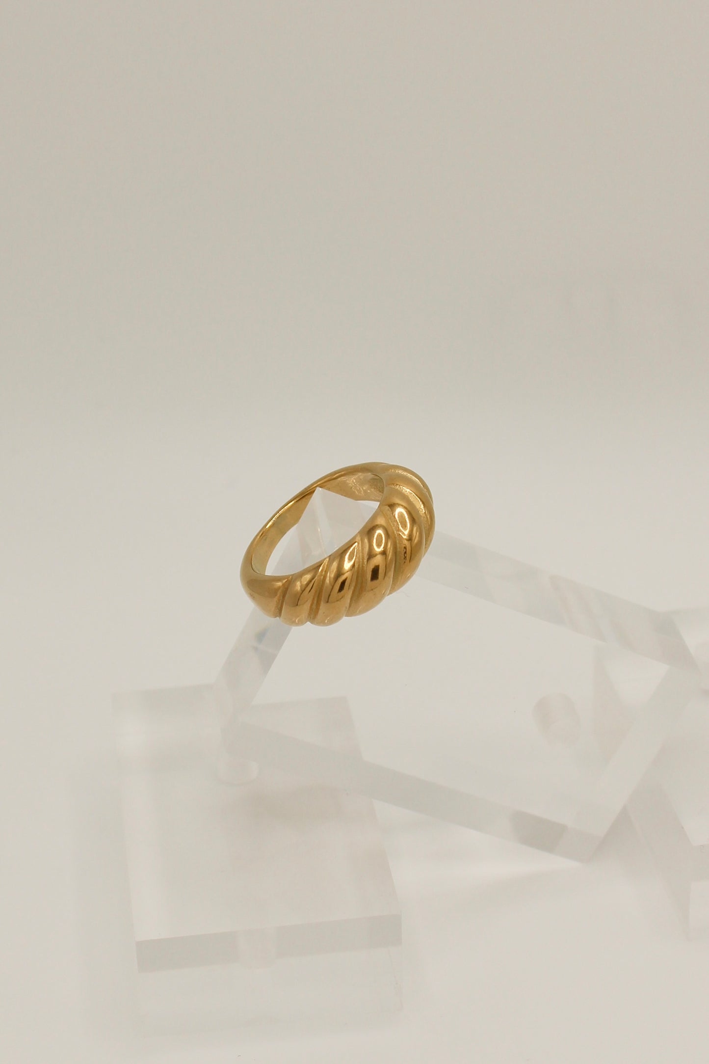 Abella Ring