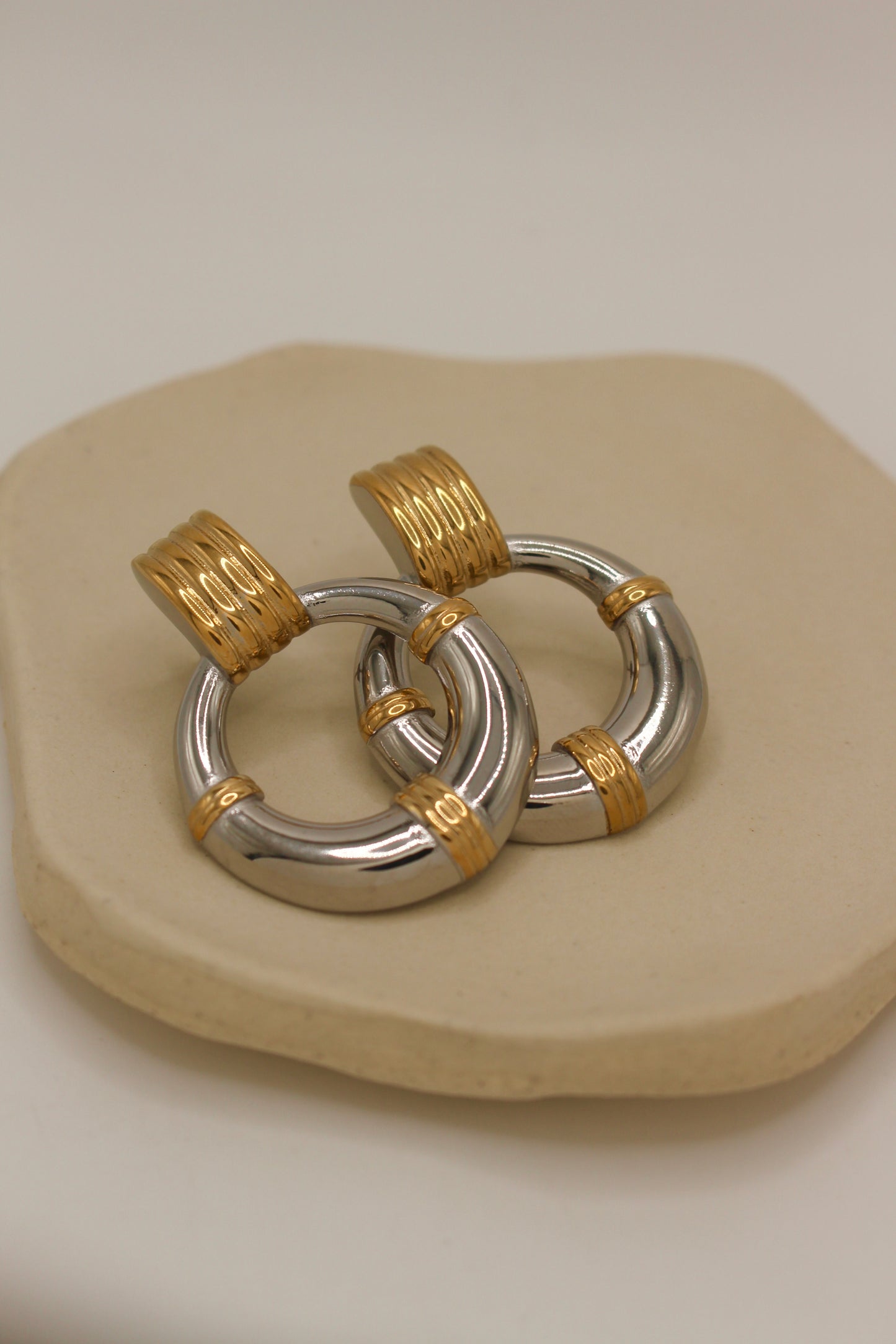 Pose Earrings
