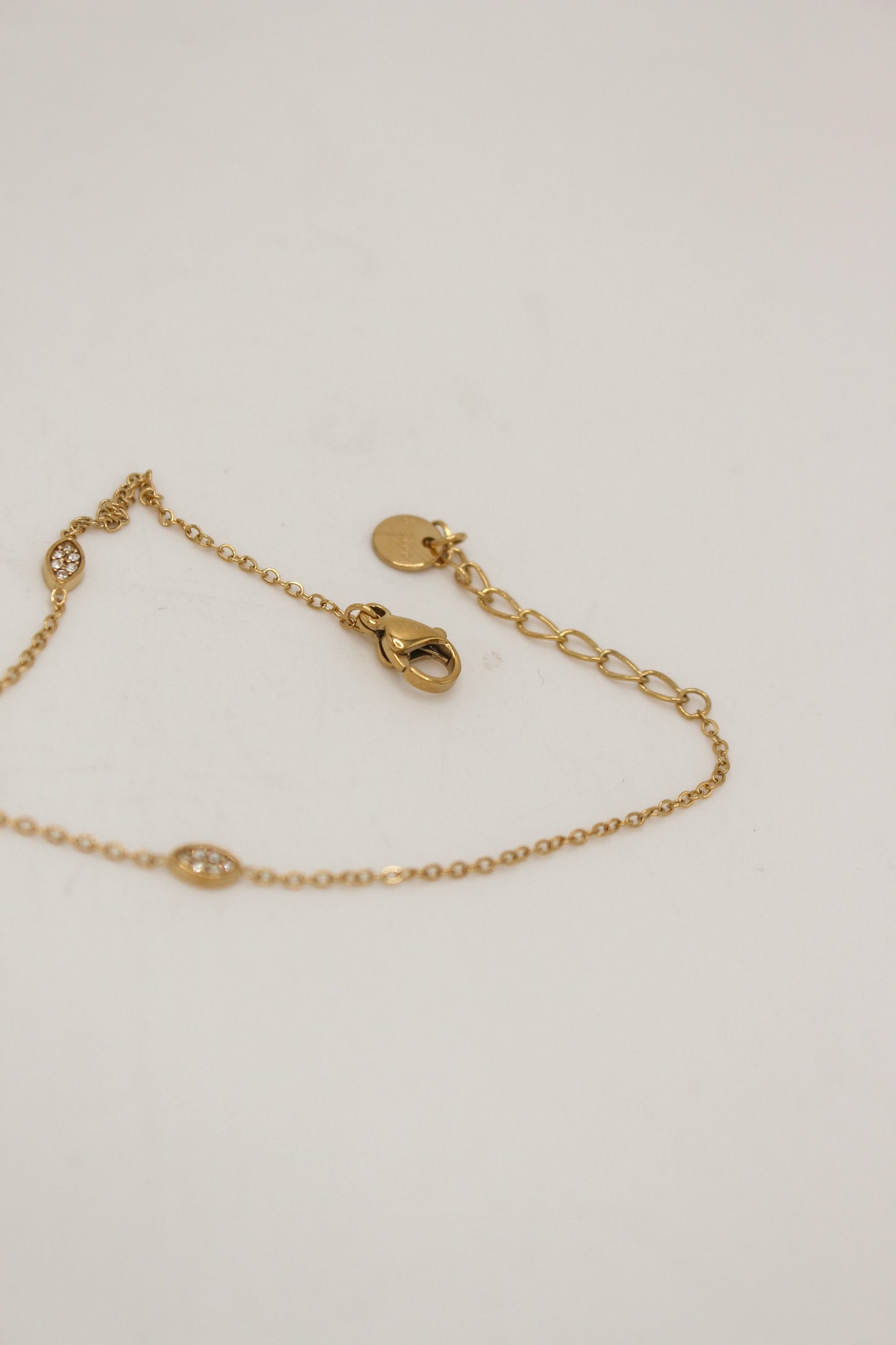 Sutton Hand Chain