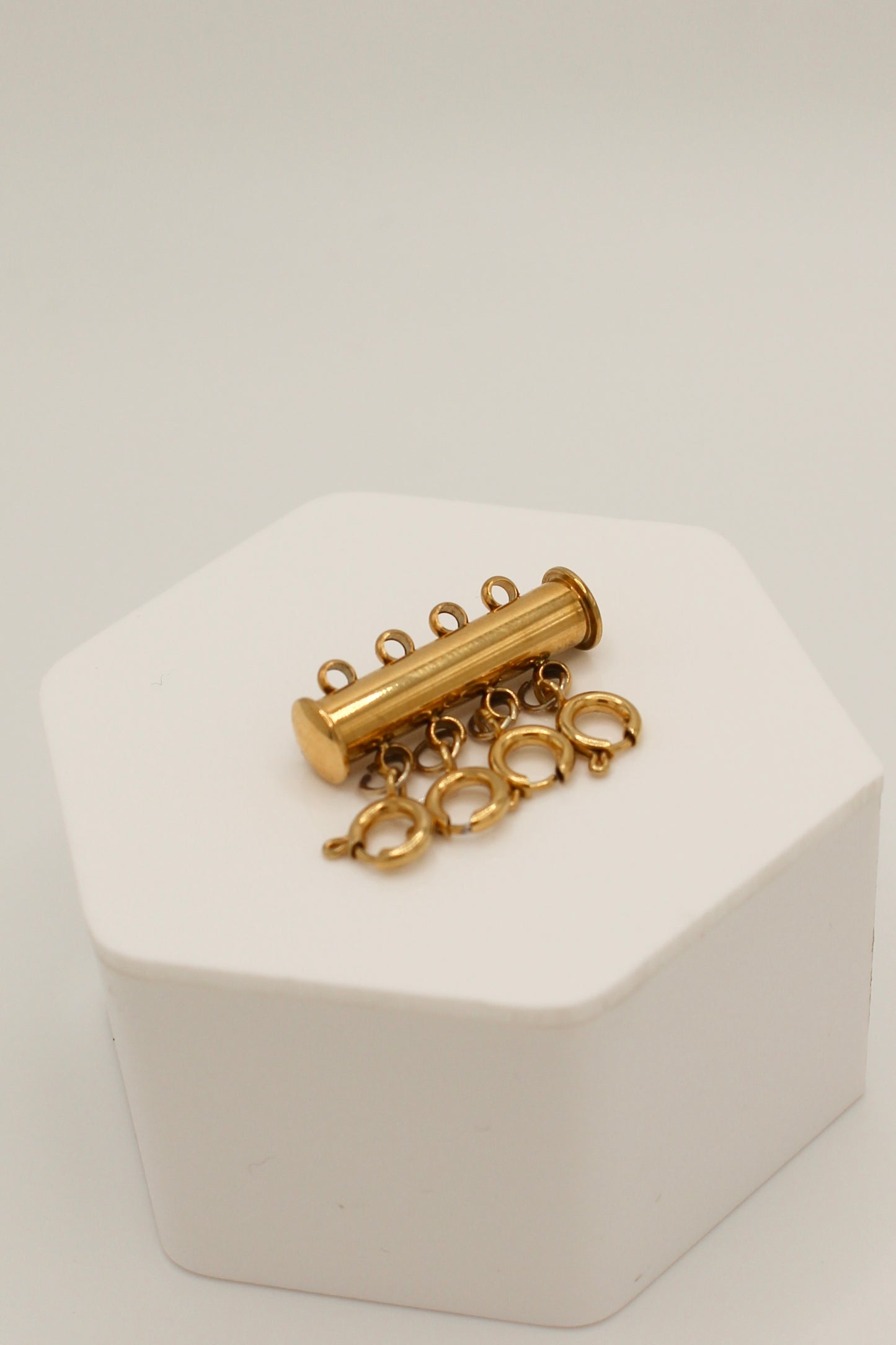 Roza Layering Necklace Clasp