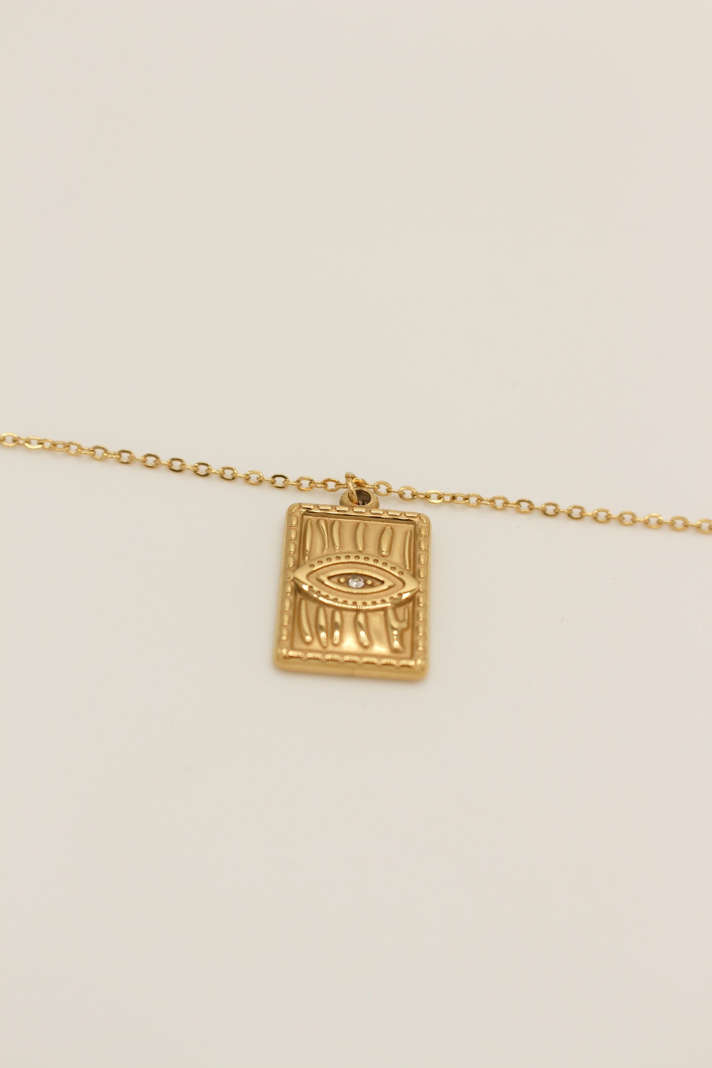 Famoso Necklace