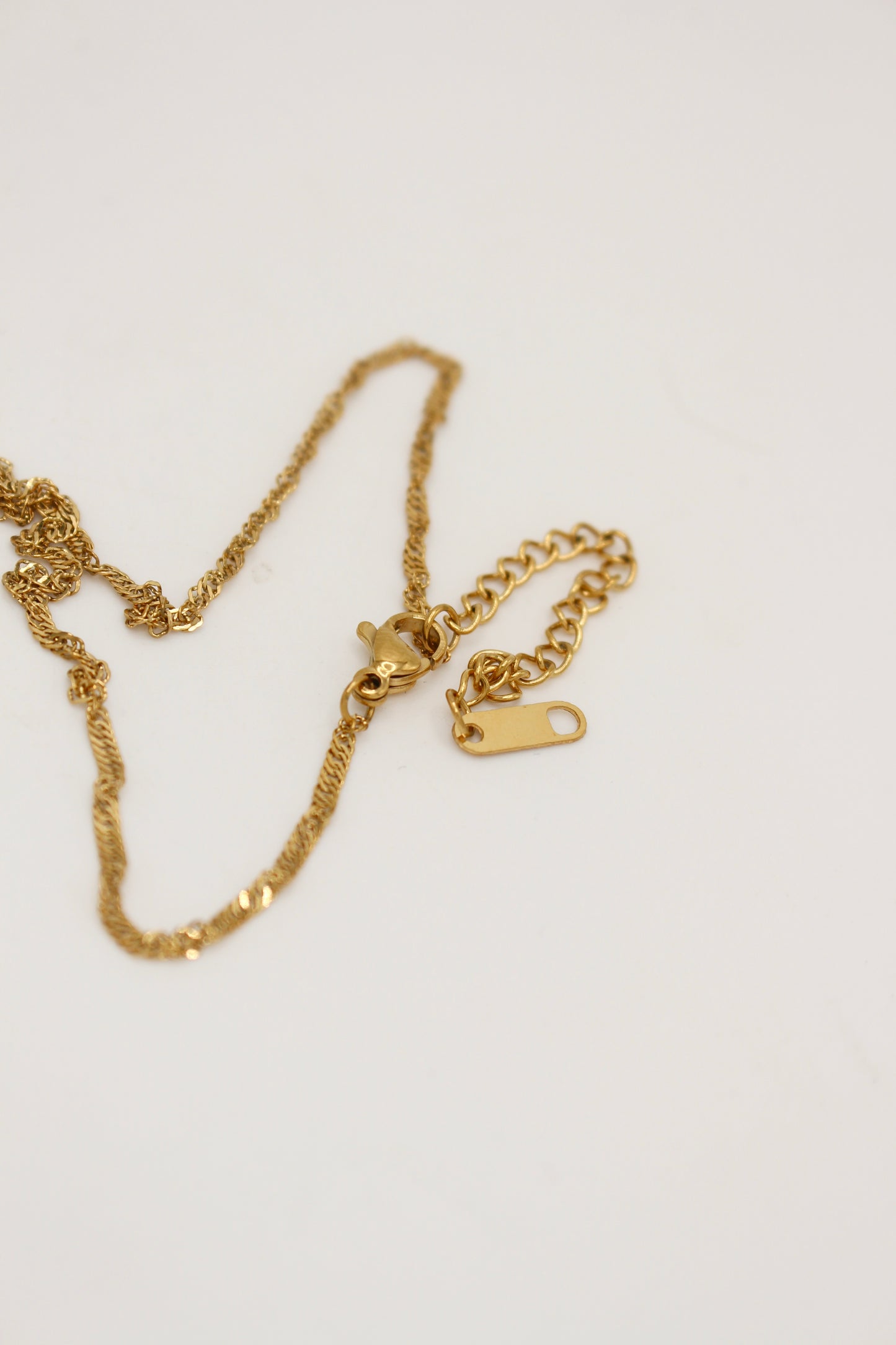 Riella Necklace