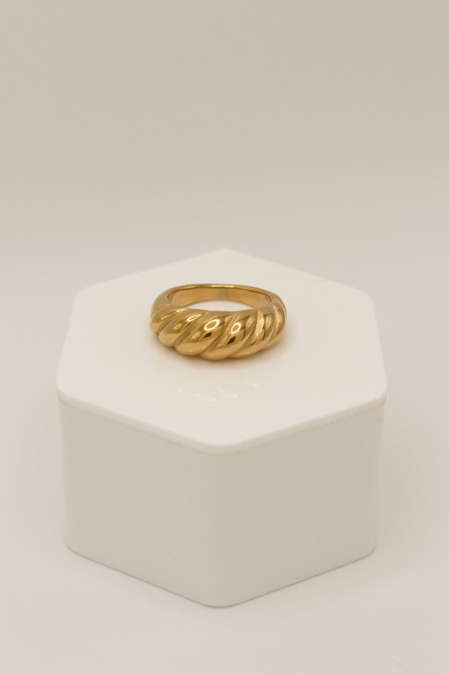 Abella Ring