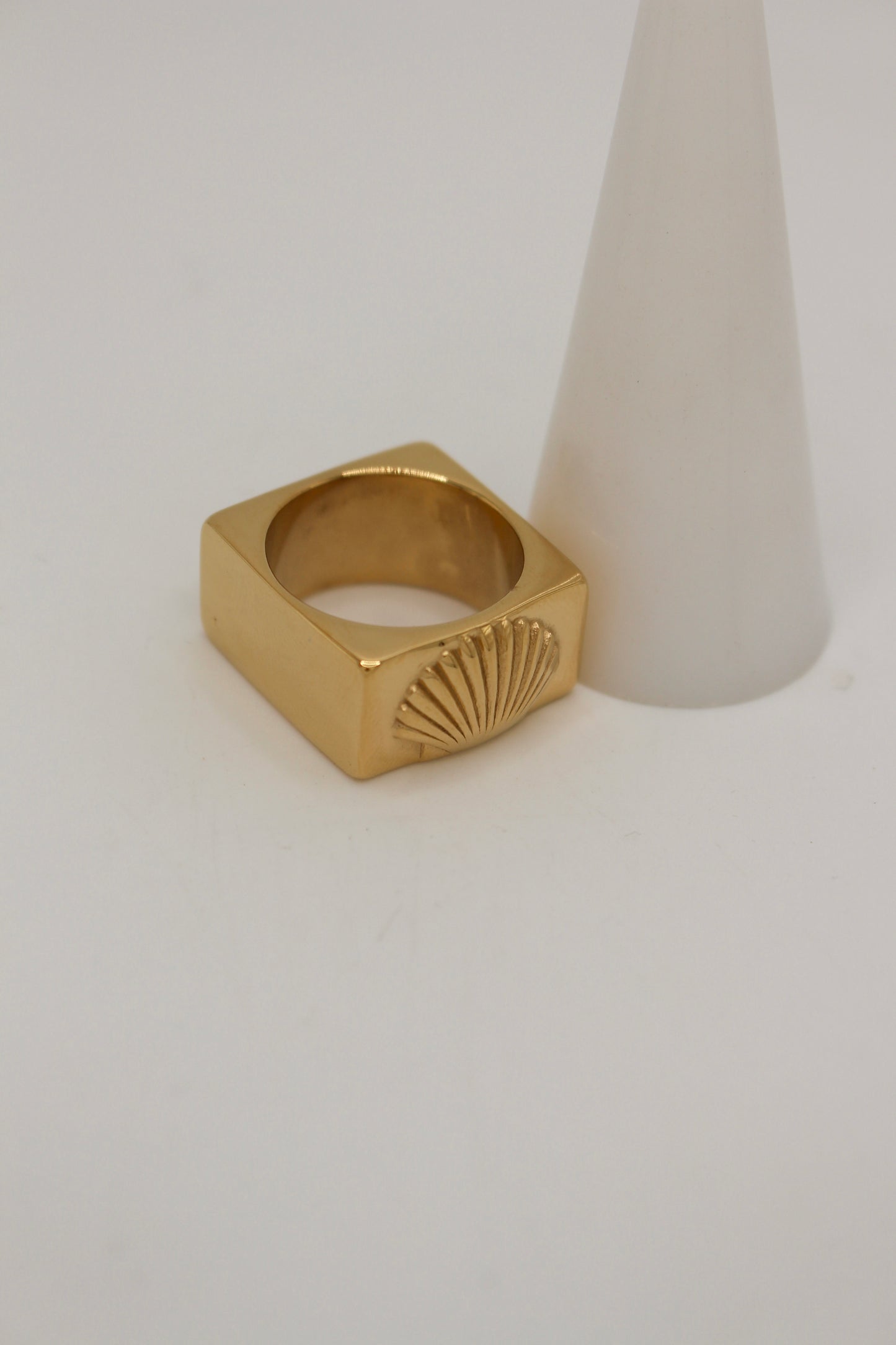 Easton Ring