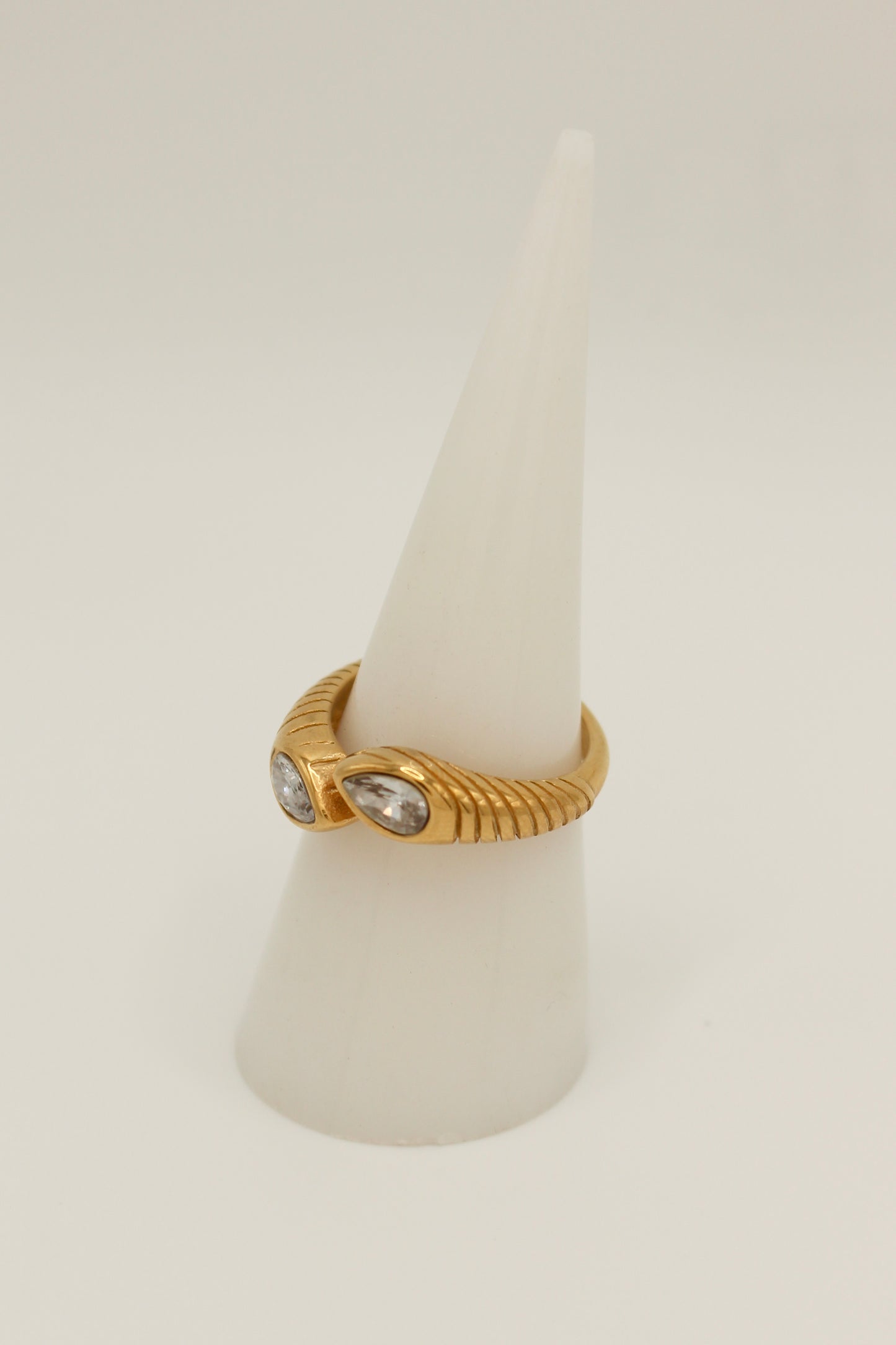 Mavisse Ring