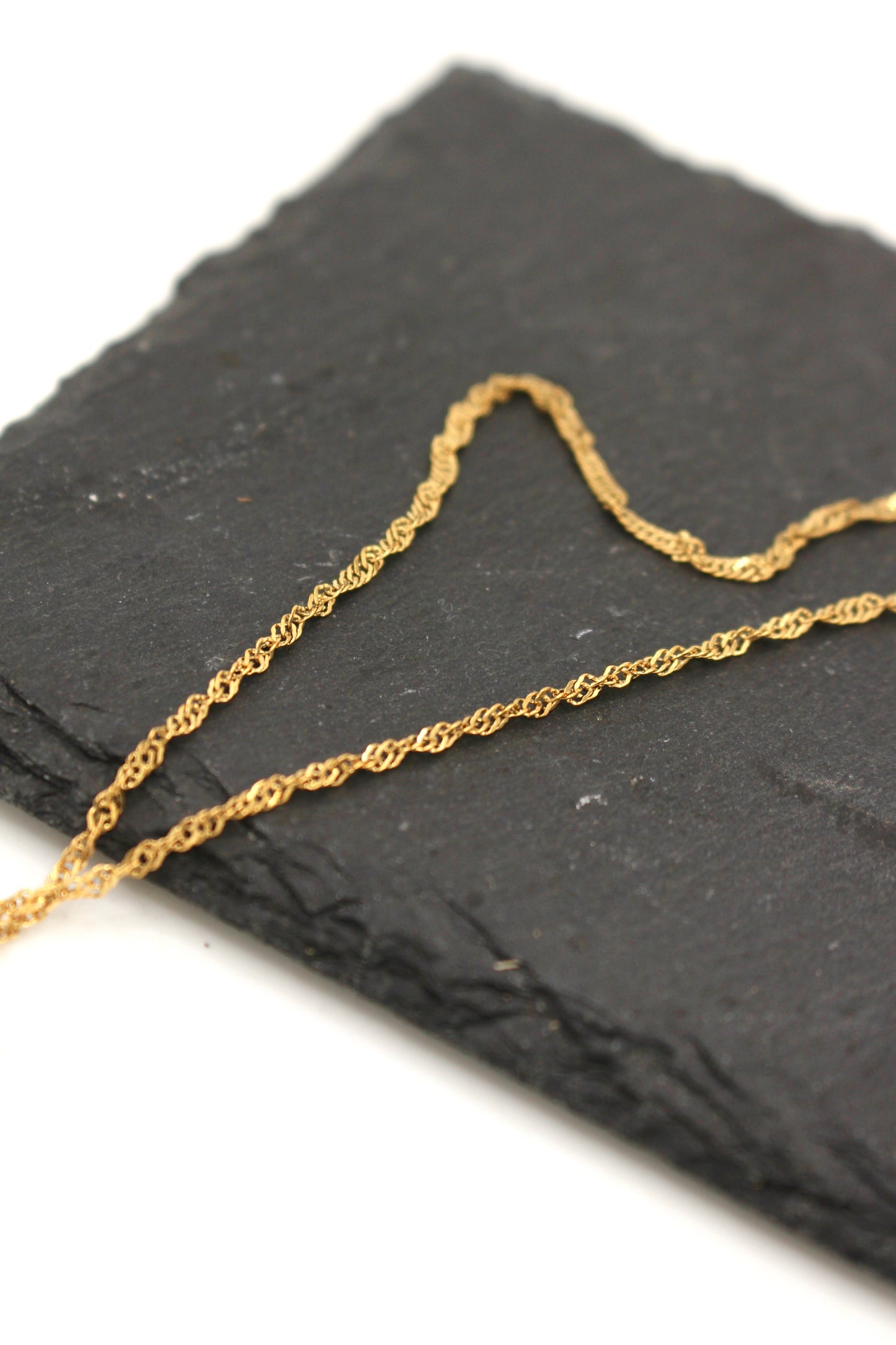Riella Necklace
