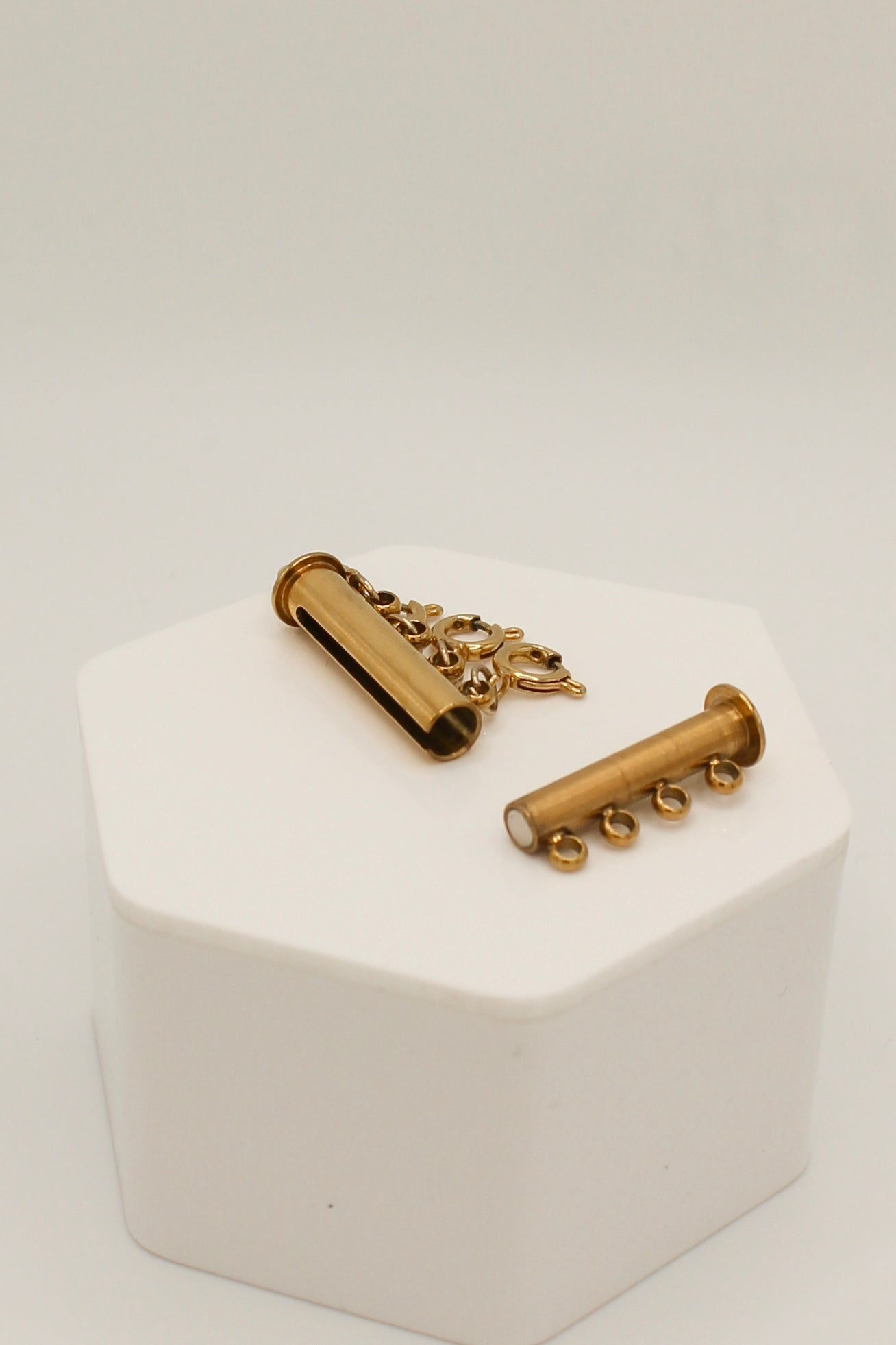 Roza Layering Necklace Clasp