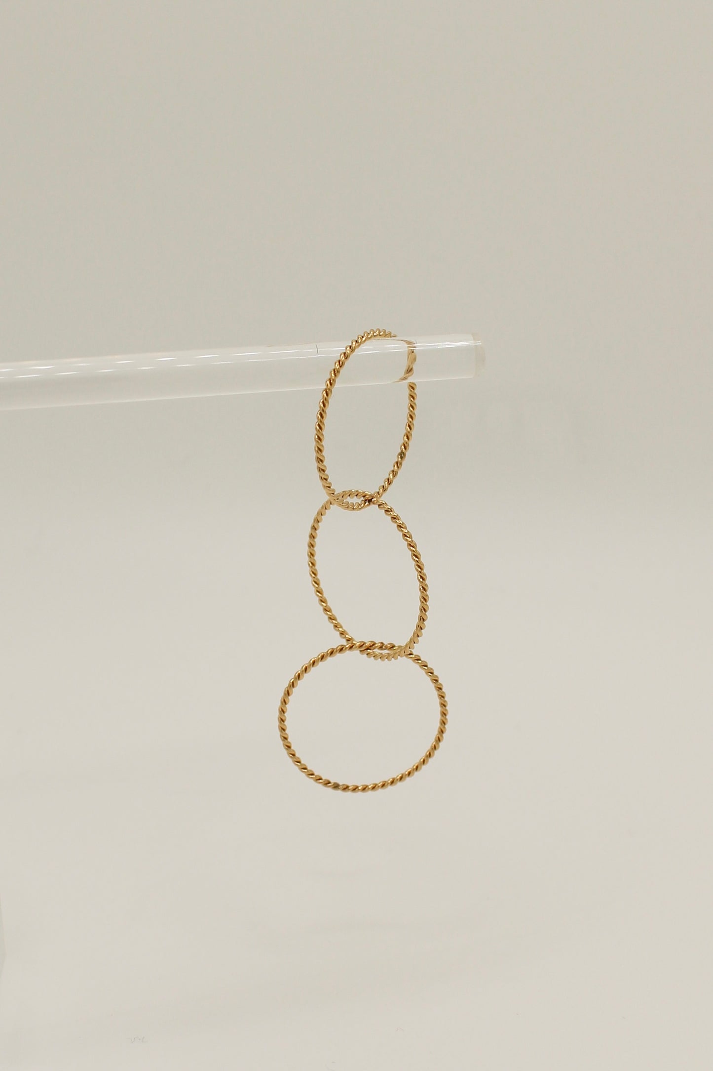 Straus Ring