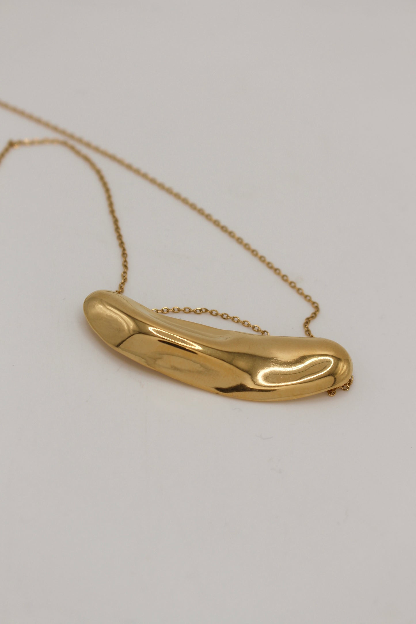 Sulk Necklace