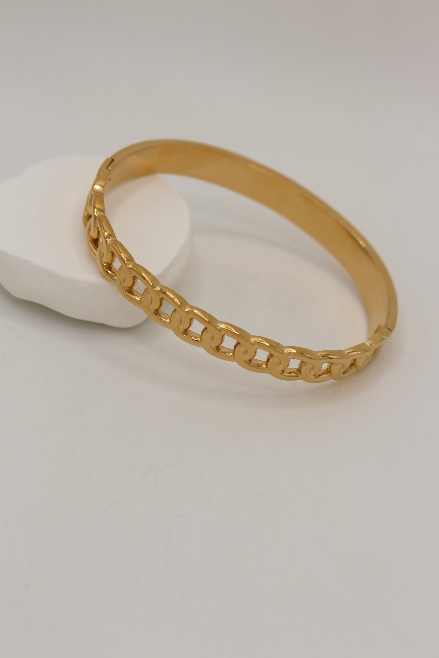 Zora Bangle