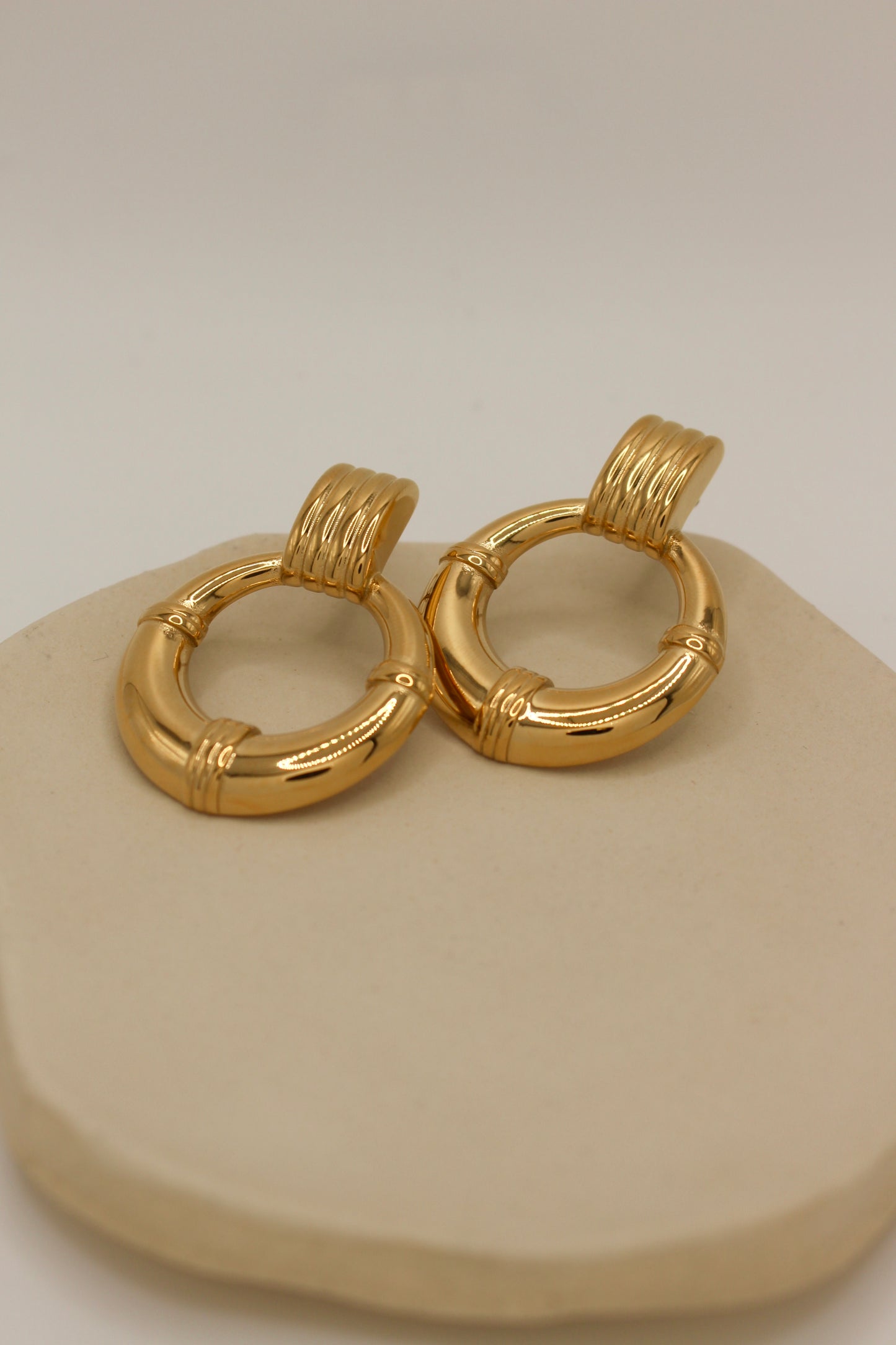 Pose Earrings
