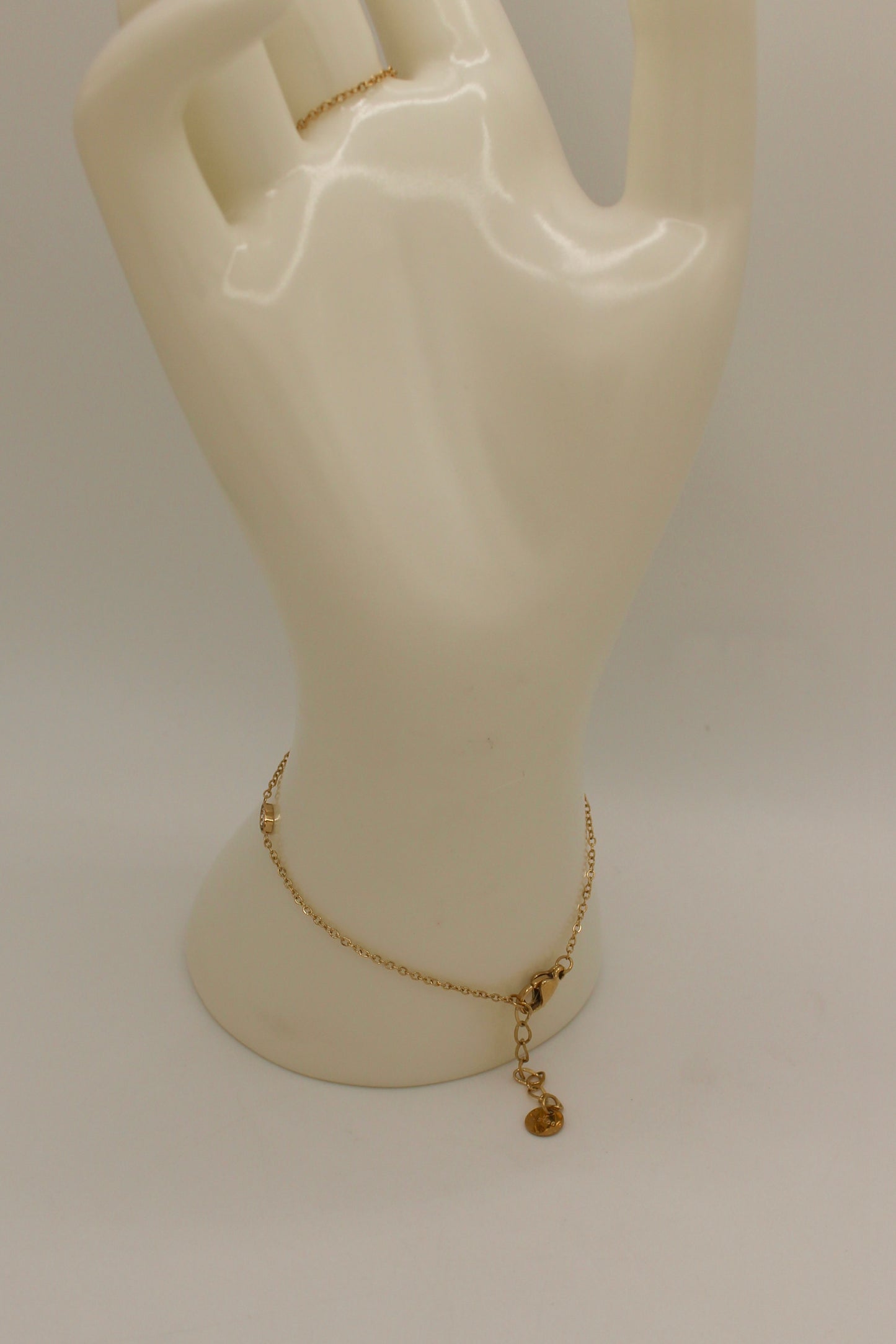 Sutton Hand Chain