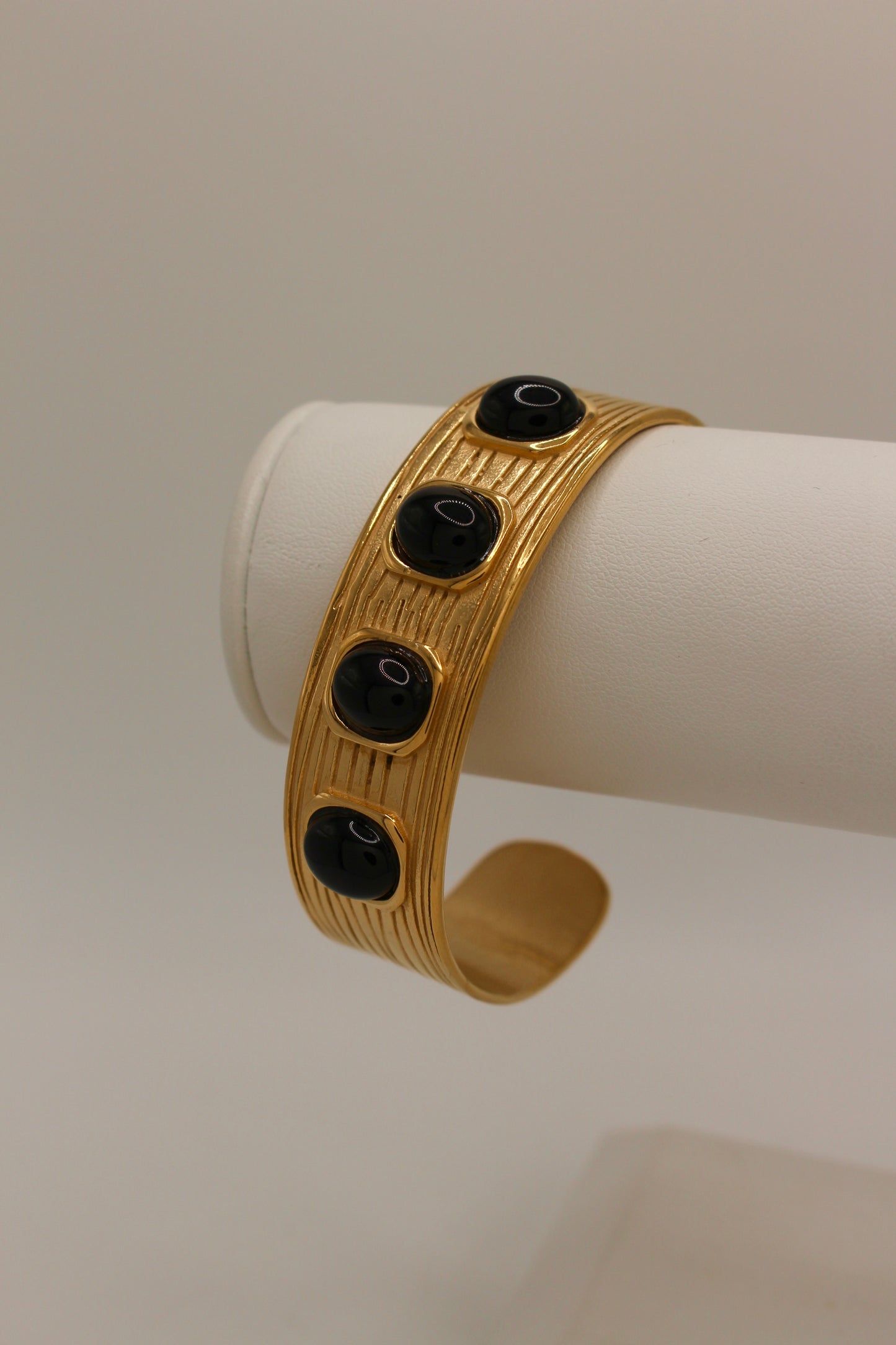 Tallhart Bangle