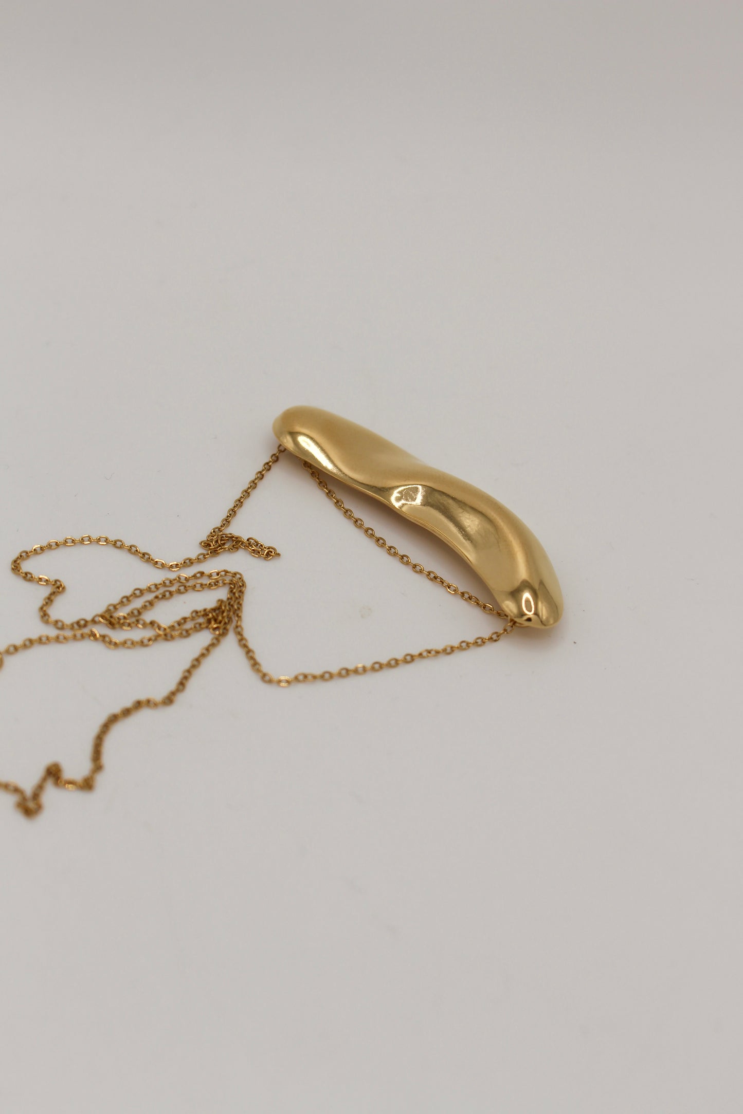 Sulk Necklace