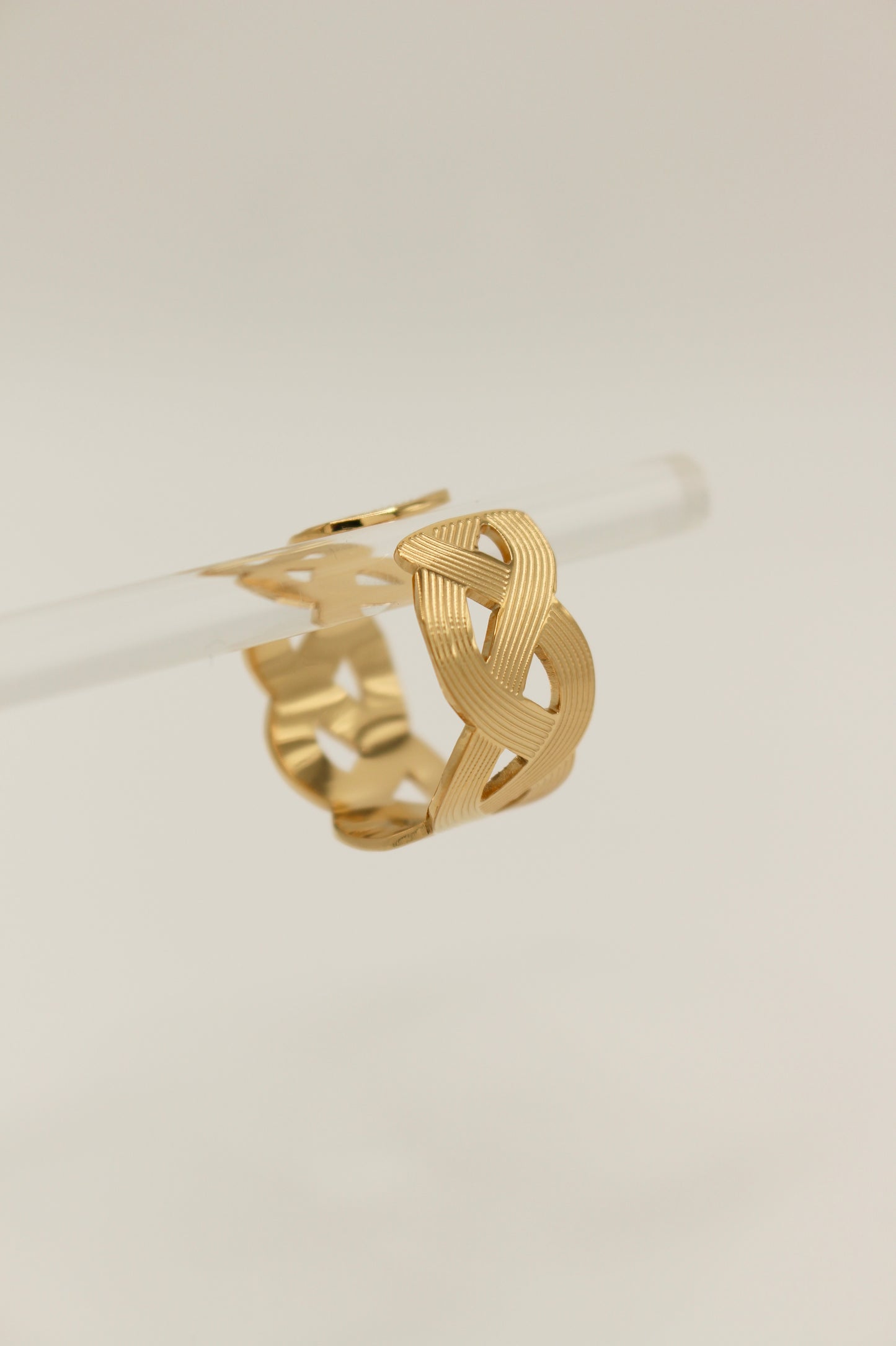Iyica Ring