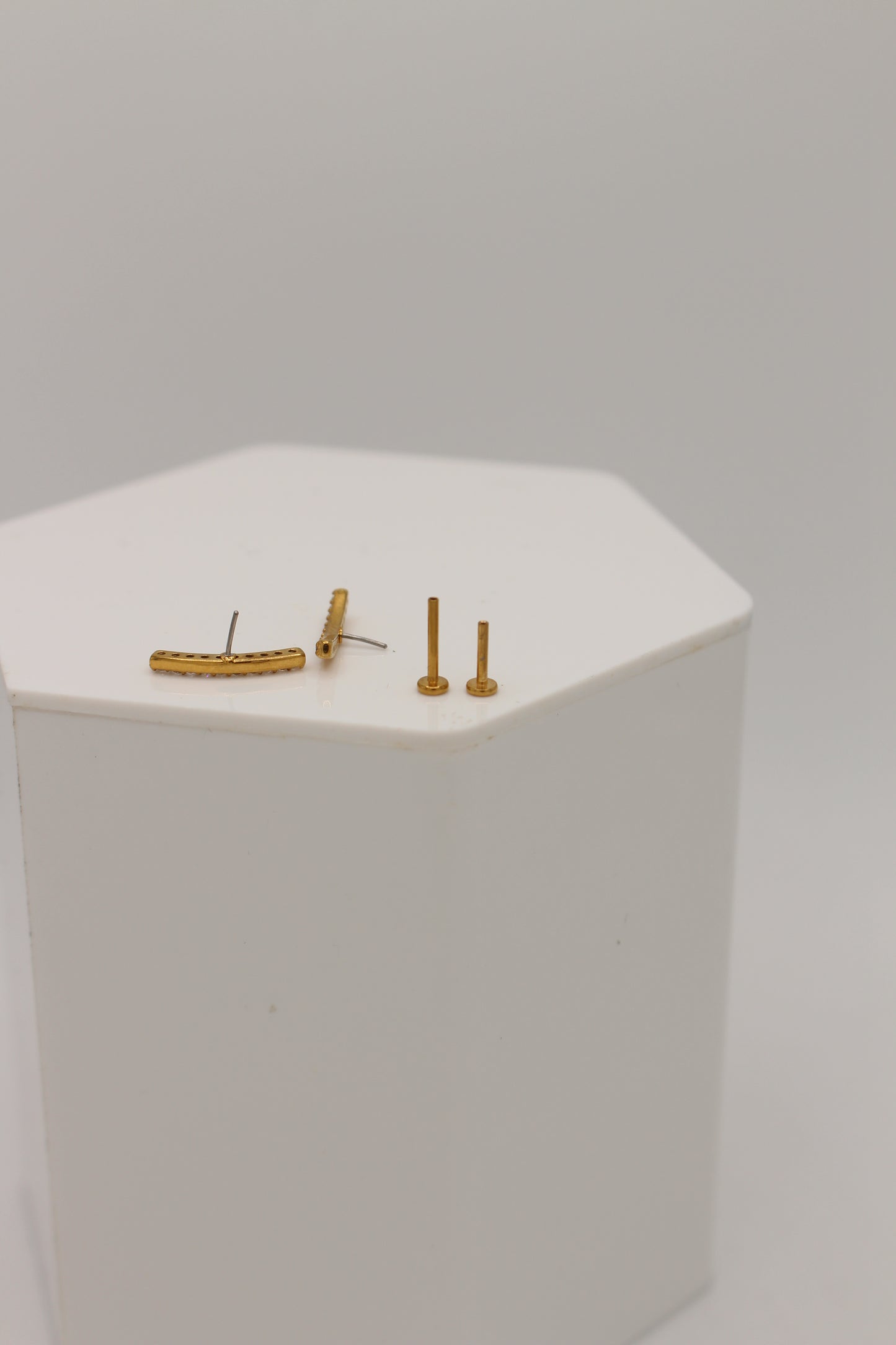 Macapa Flatback Earring