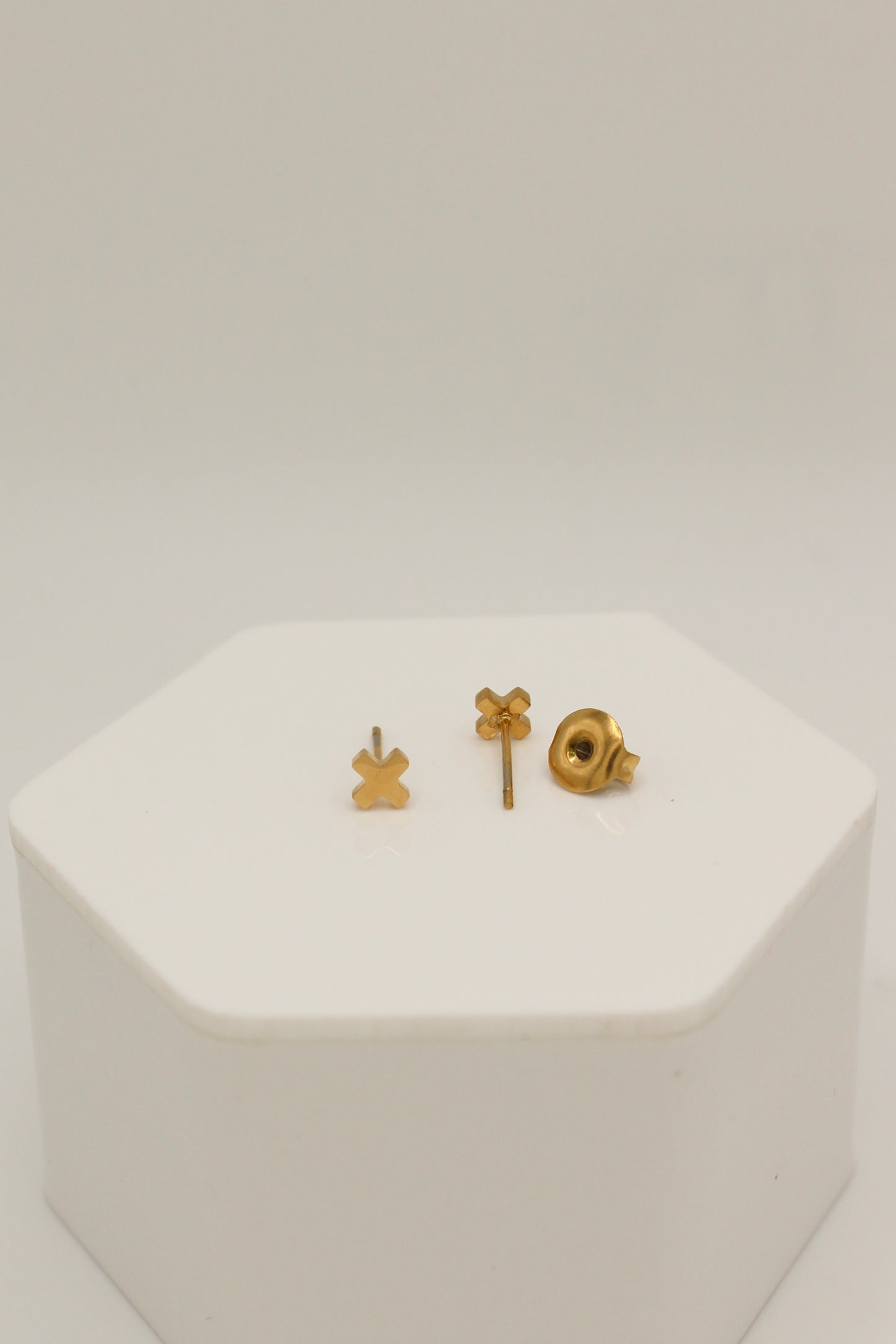 Ivy Earring Studs