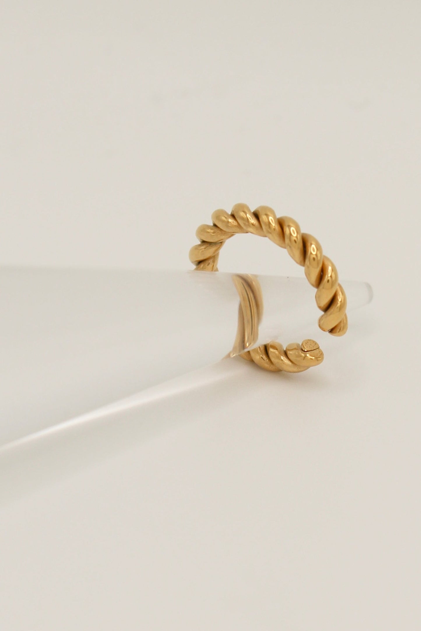 Titus Ear Cuff