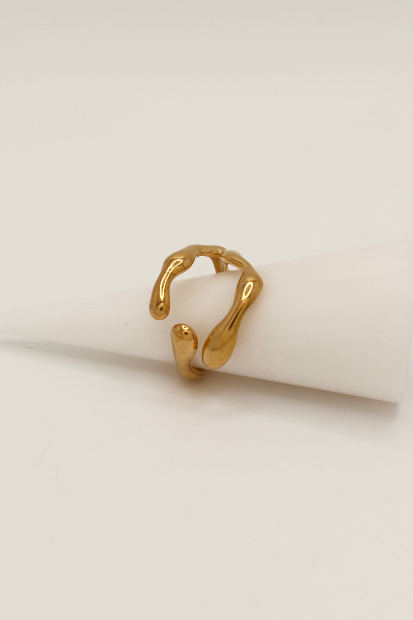 Marlowe Ring
