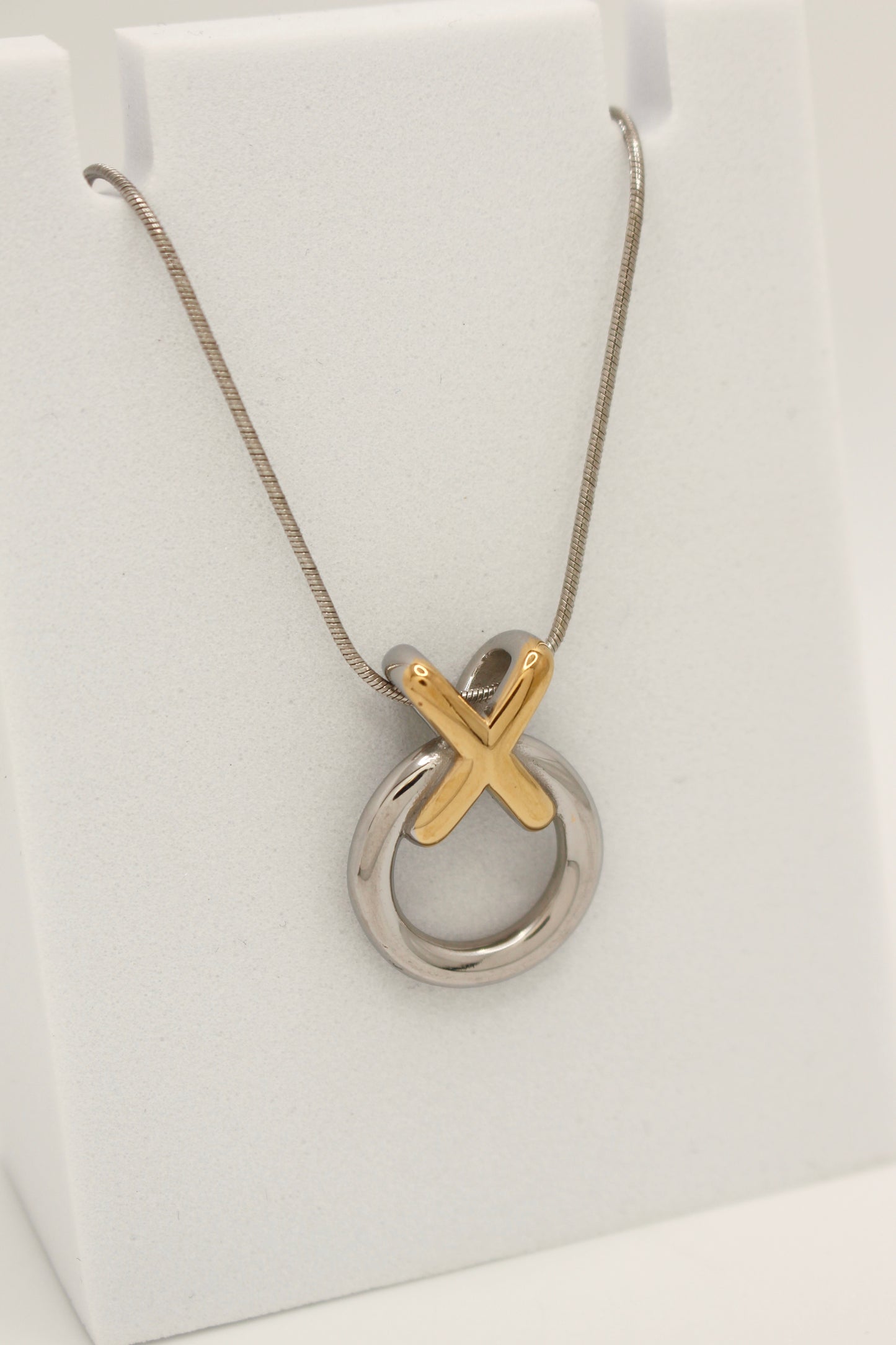 Viserys Necklace