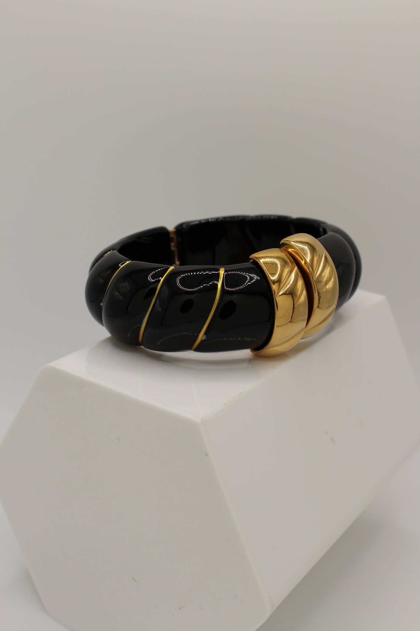 Farida Bangle