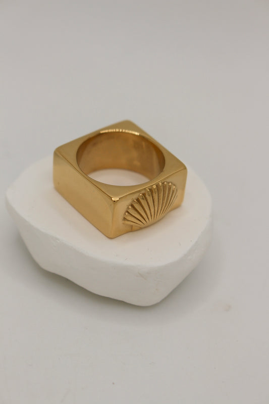 Easton Ring