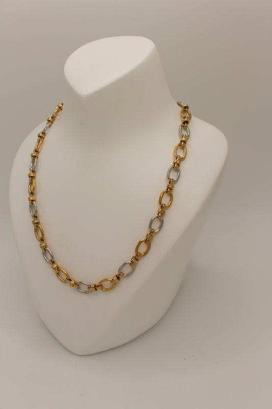 Enuka Necklace