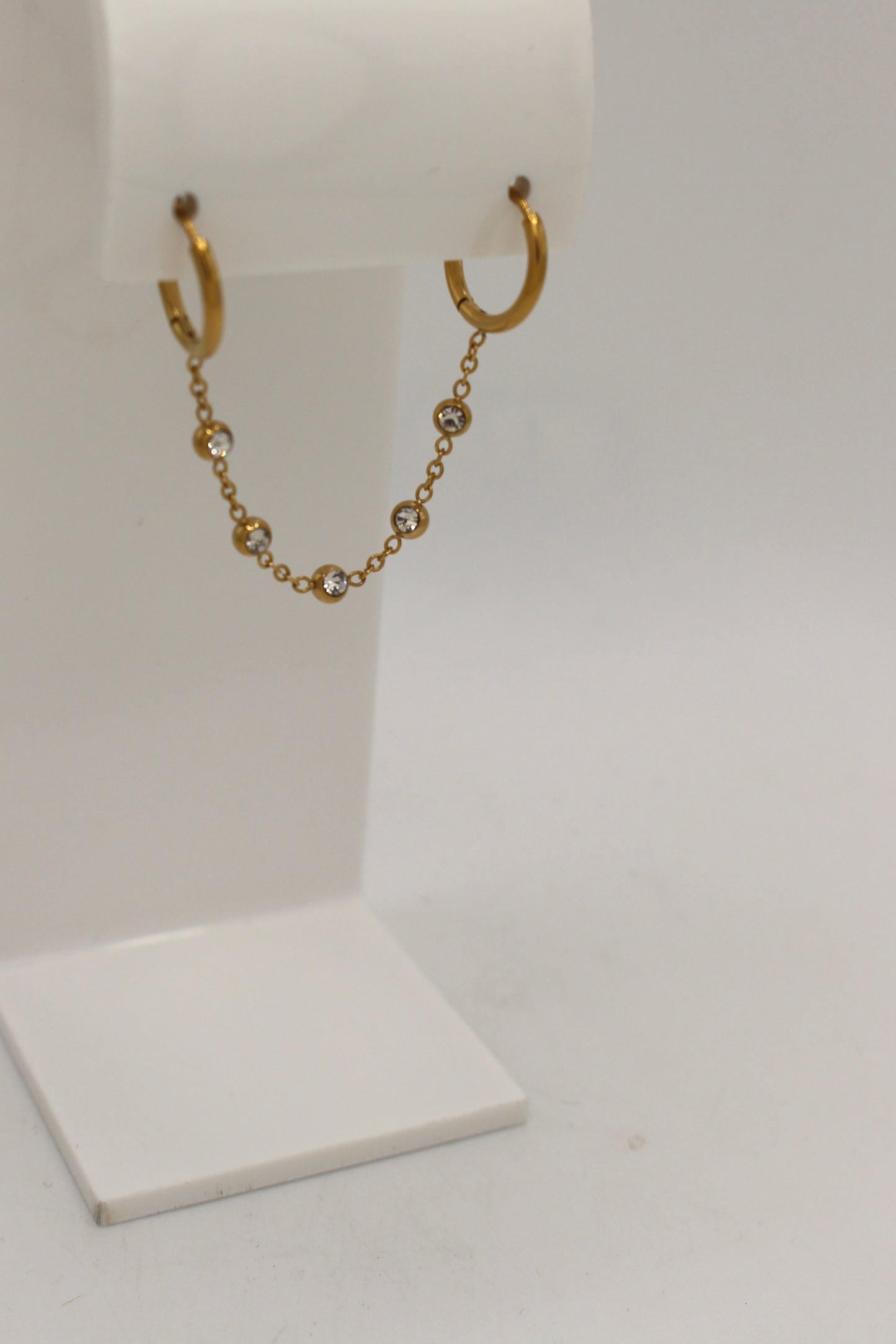 Brawley Chain Huggie