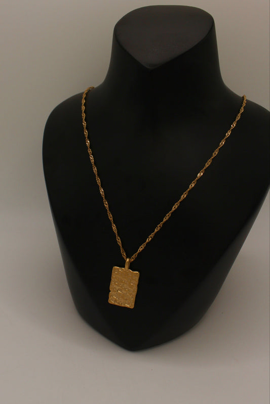 Riella Necklace