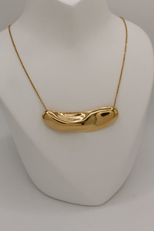 Sulk Necklace