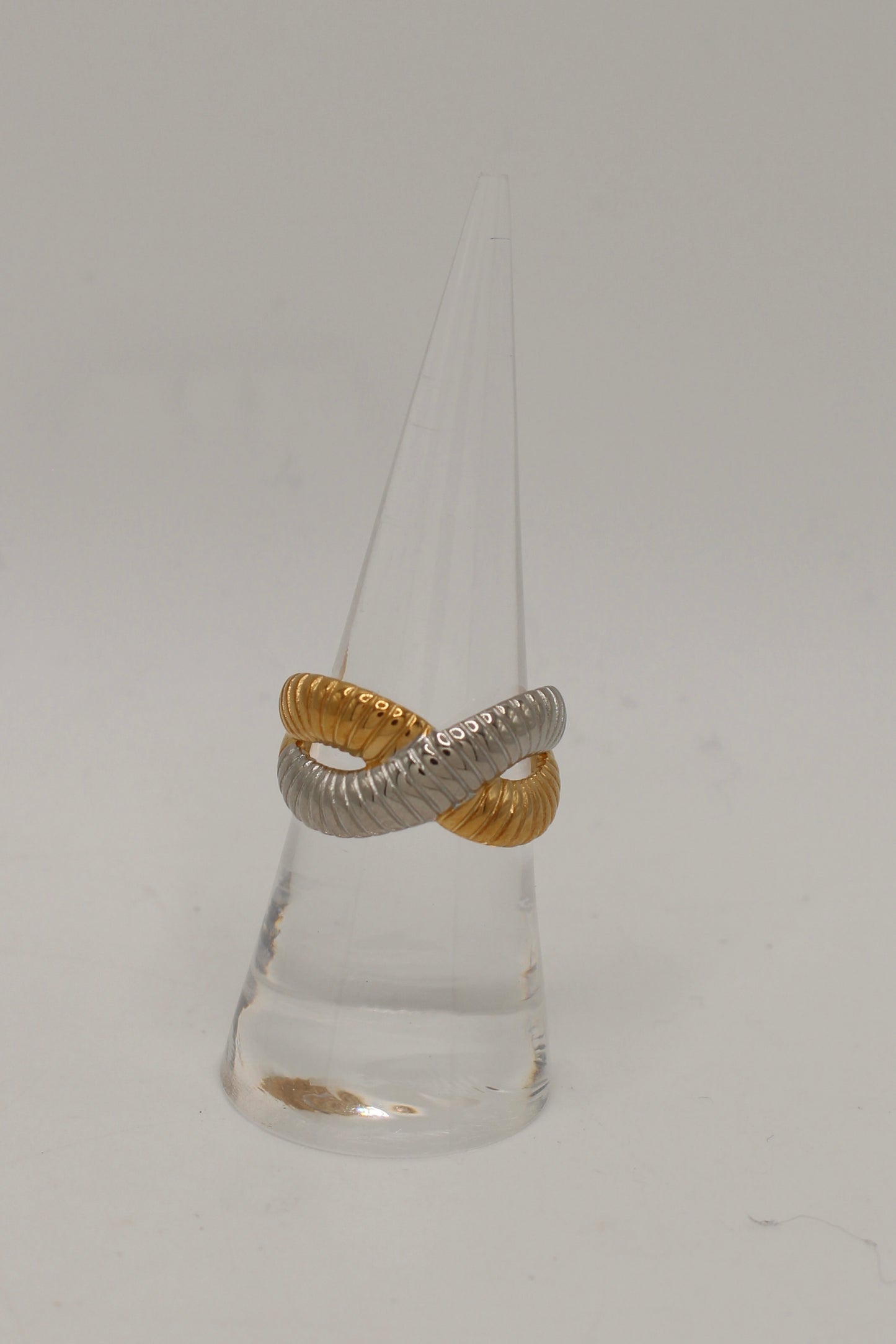 Largo Ring