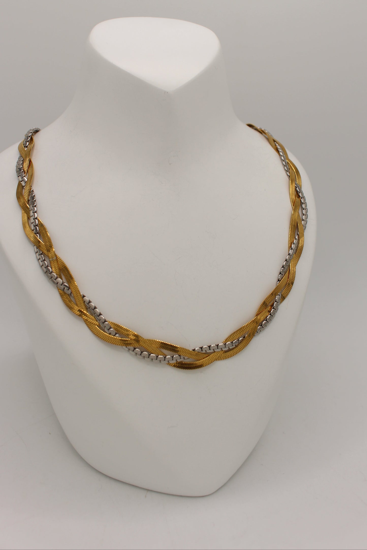 Karachi Necklace