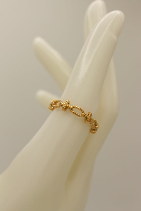 Nadine Ring