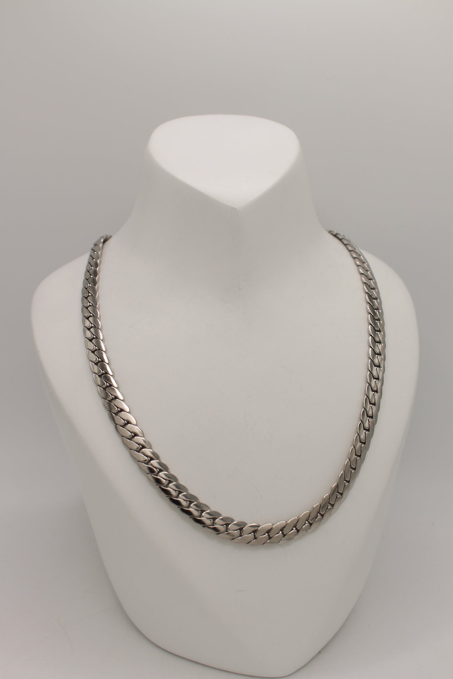 Redling Necklace - 6mm