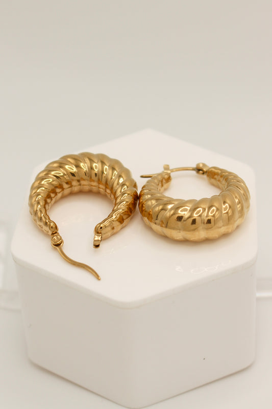Layla Hoops