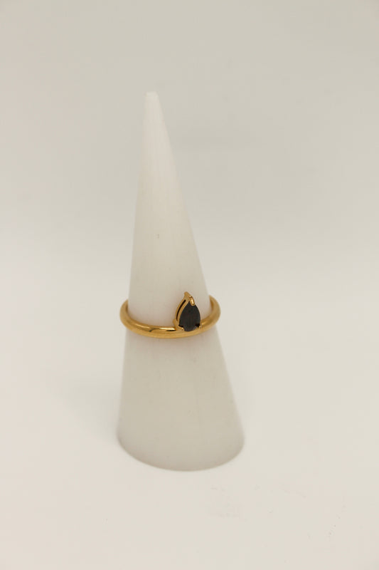 Fenez Ring
