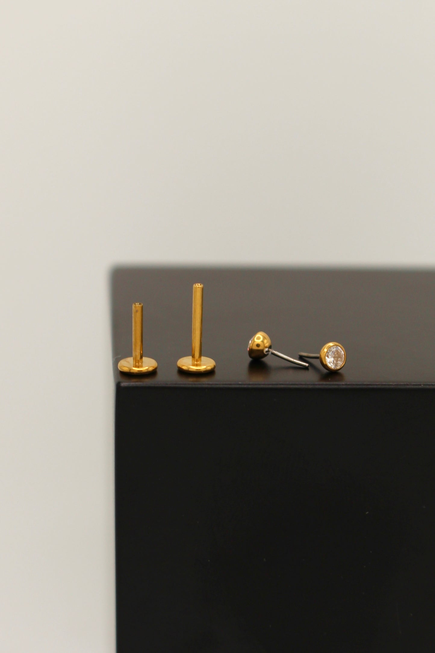 Tolia Flatback Earring