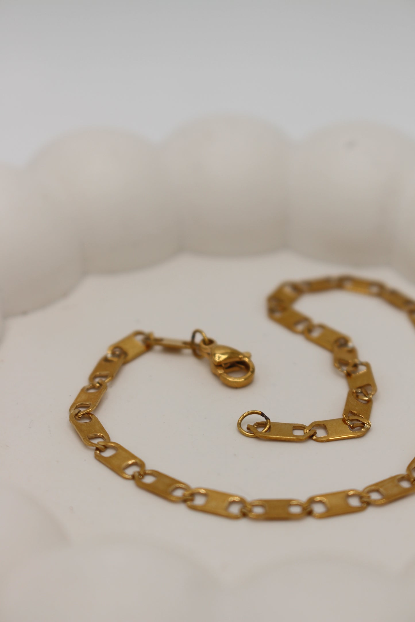 Toto Anklet