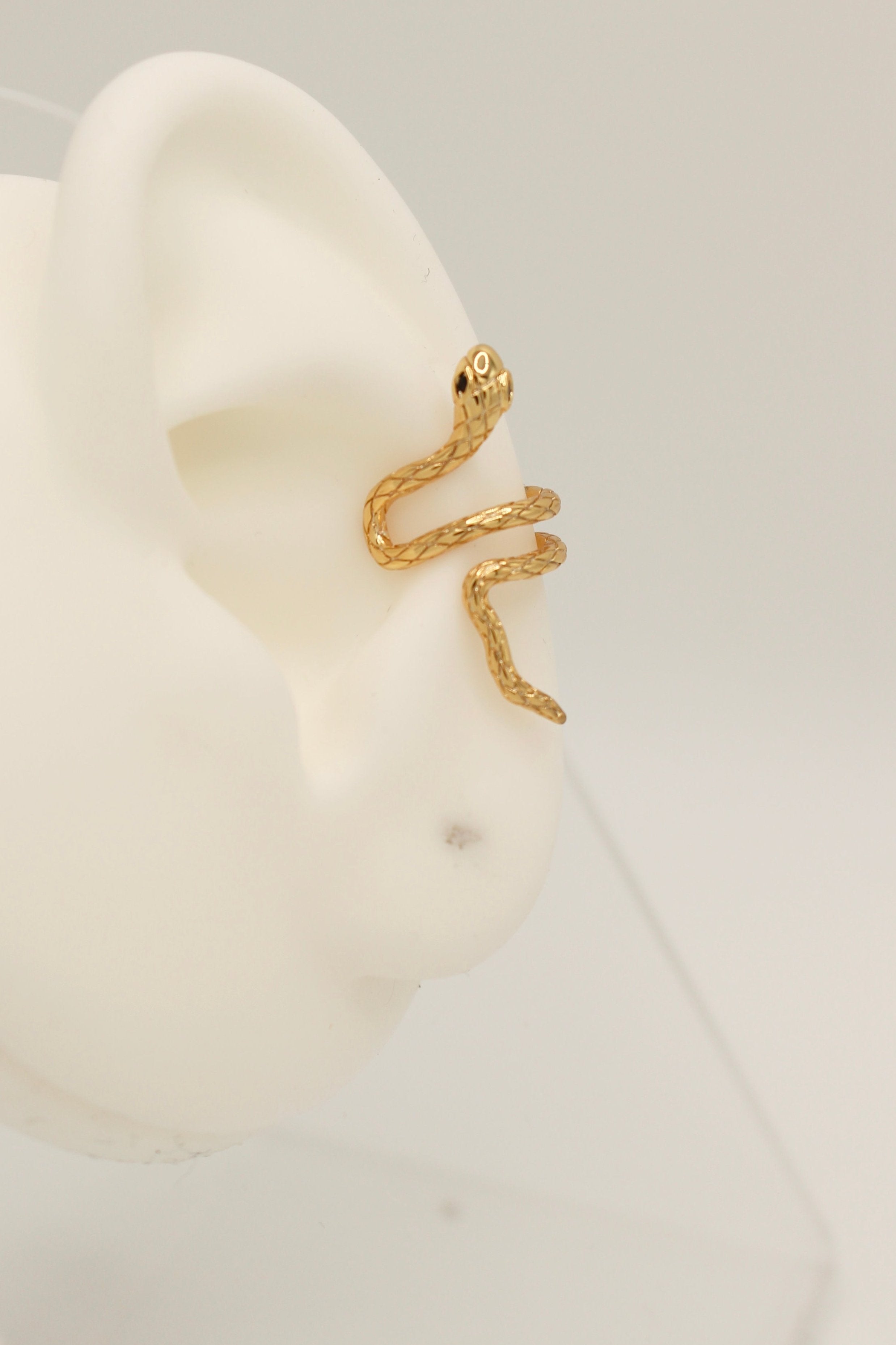 Ear Cuff – Aviv Collection