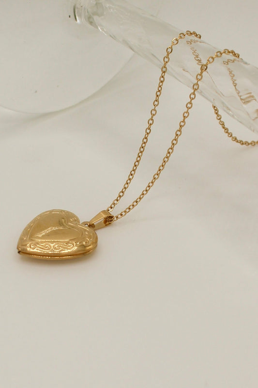 Eblis Necklace
