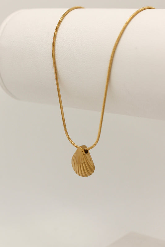 Represa Necklace