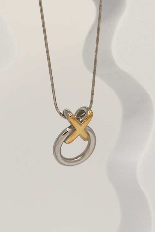 Viserys Necklace