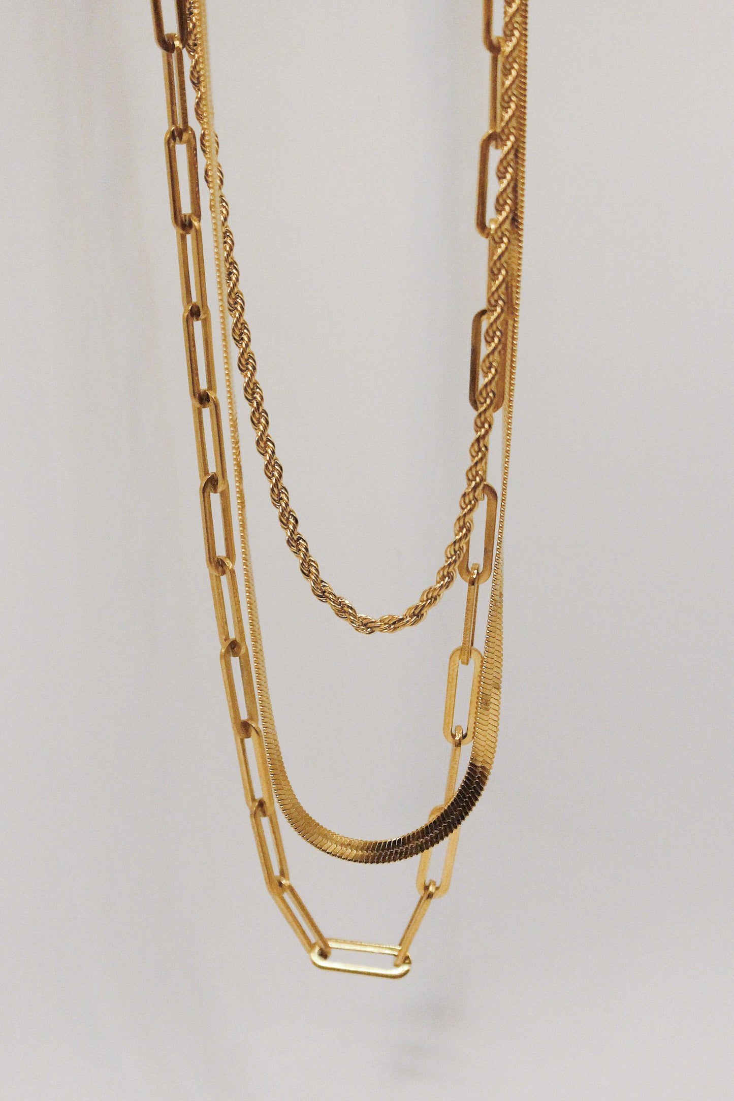 Roza Layering Necklace Clasp